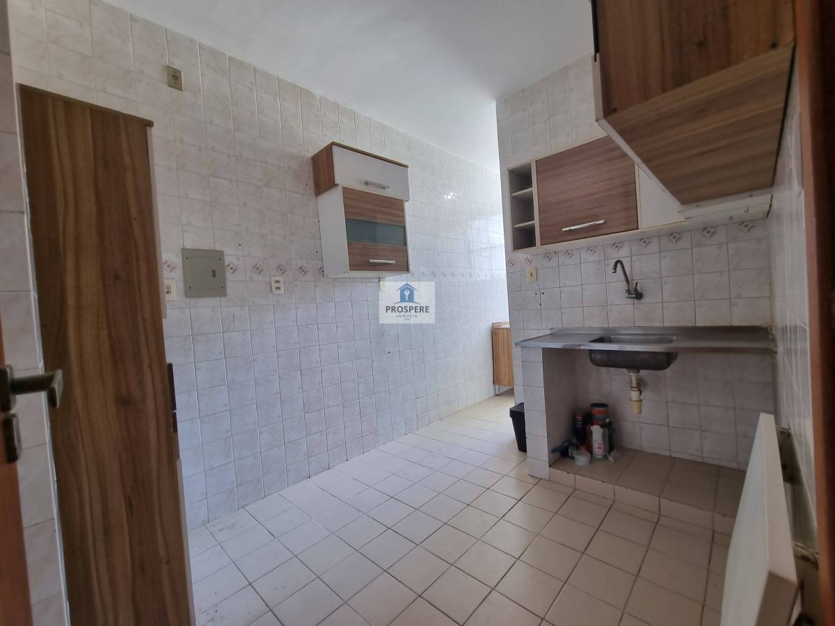 Apartamento à venda com 2 quartos, 70m² - Foto 4