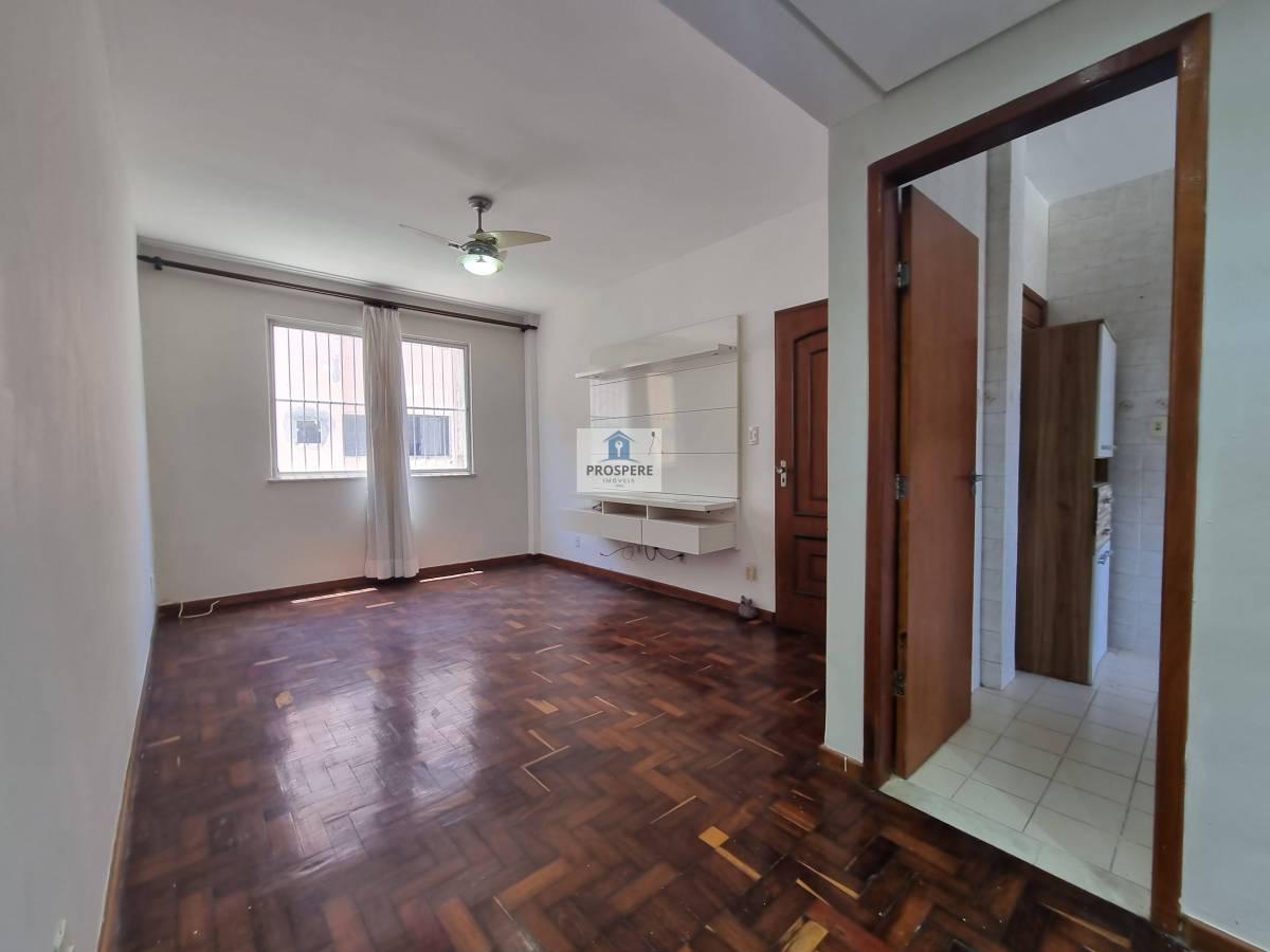 Apartamento à venda com 2 quartos, 70m² - Foto 1