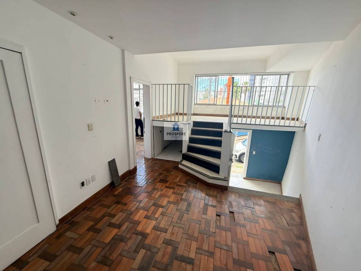 Apartamento à venda com 3 quartos, 76m² - Foto 1