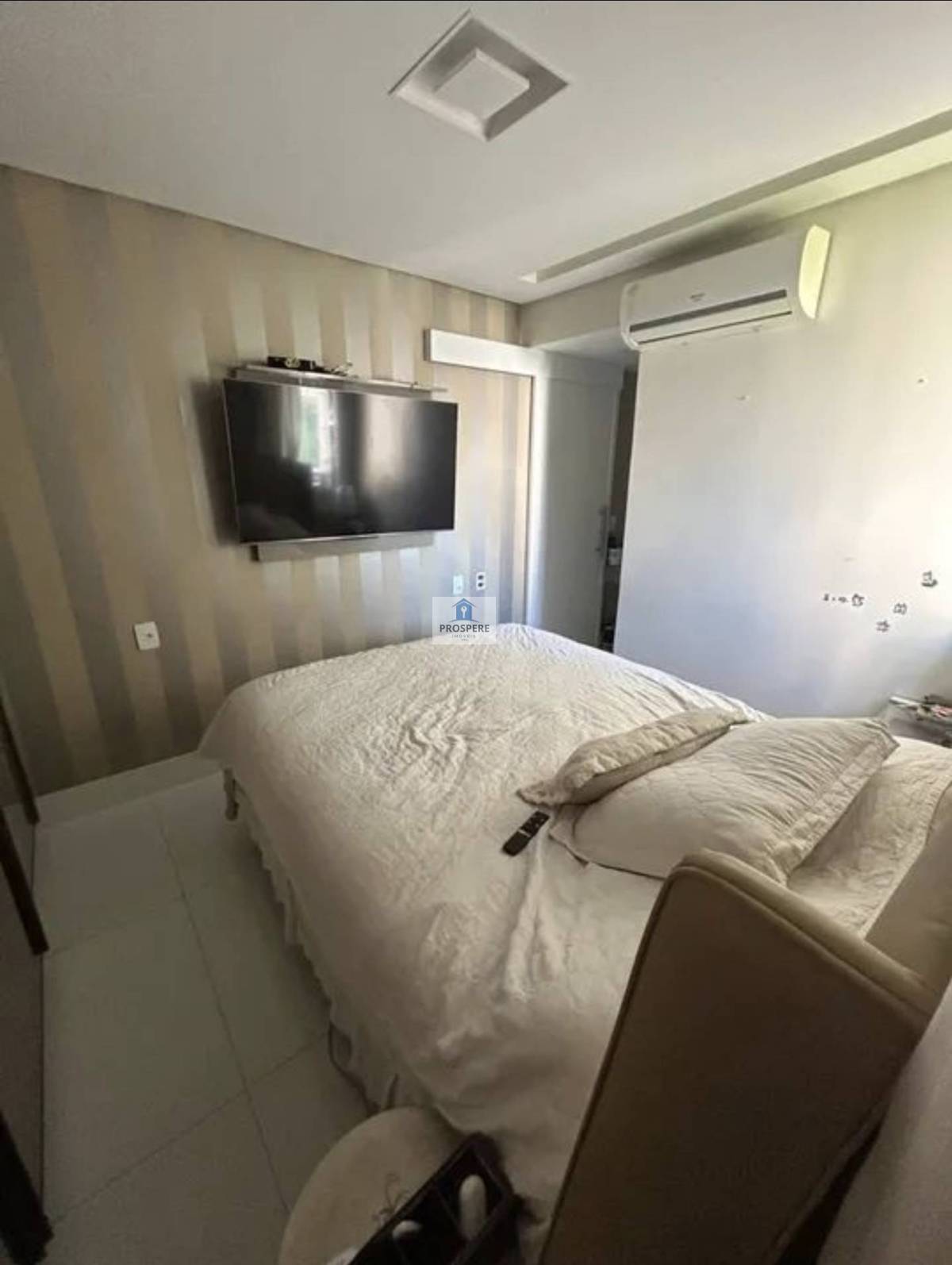 Apartamento à venda com 3 quartos, 91m² - Foto 4